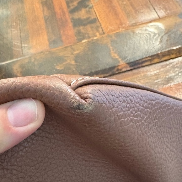 Dooney and Bourke Pebble Grain Small Logo Lock Sac👜 - Picture 9 of 15